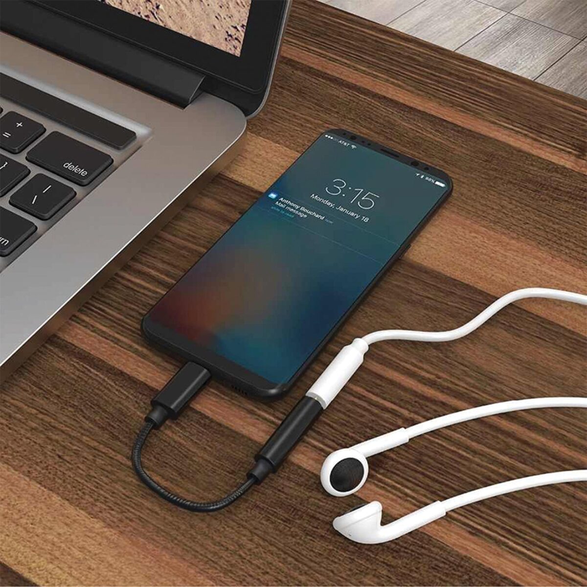 10K132_lifestyle_1800x1800 USB-C to 3.5mm Headphone Adapter - Image 2