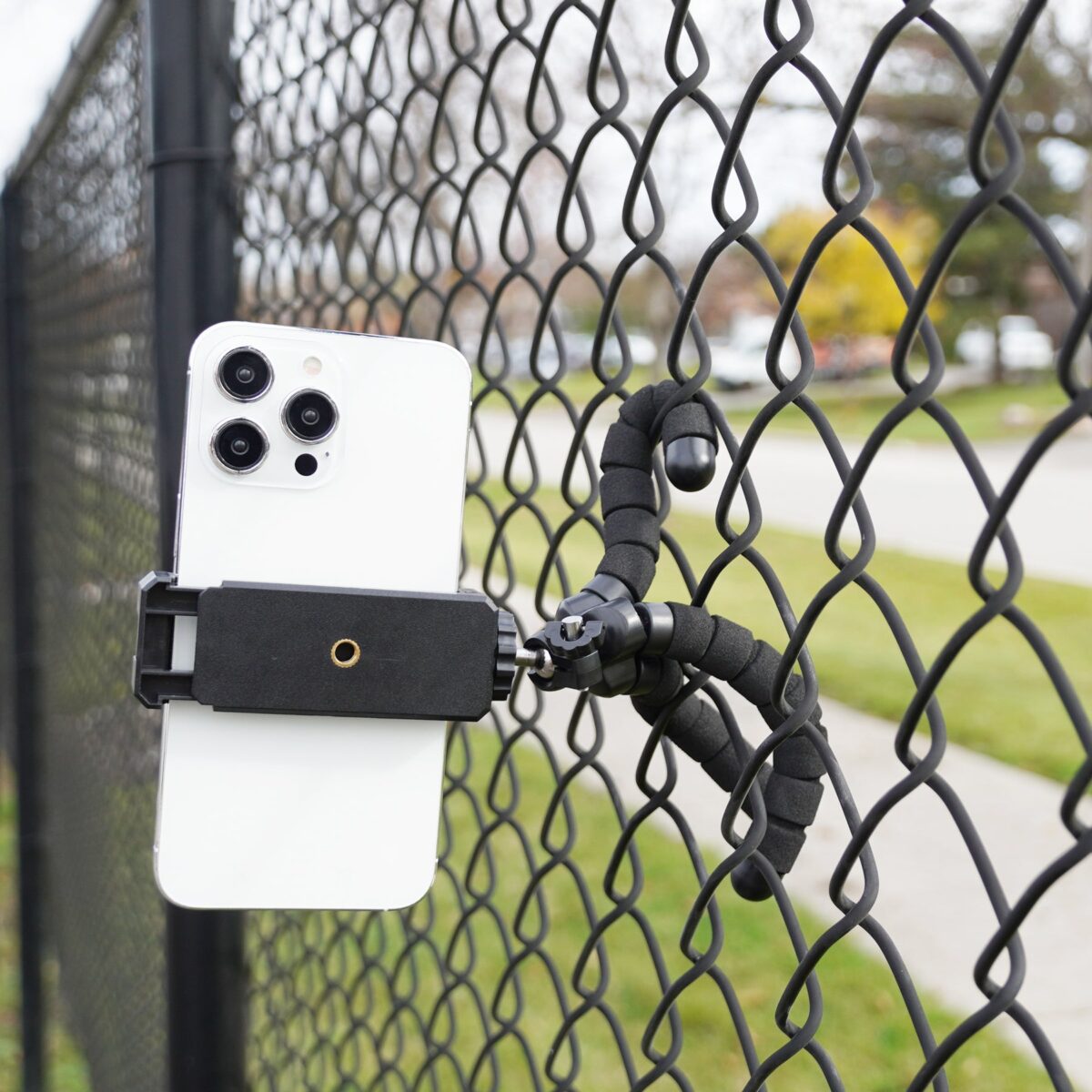 DSC05376_1800x1800 Amaze Mini Tripod - Image 5